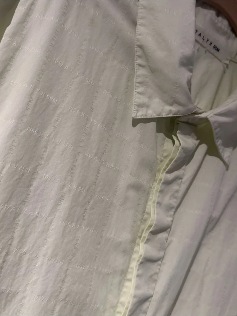 ALYX Men's Short-Sleeve Button-Up Shirt - Light Green Logo print - Picture 3 of 5